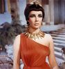 Elizabeth Taylor in rolul Cleopatrei