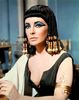 Elizabeth Taylor in rolul Cleopatrei