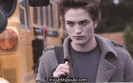 edward-cullen-stares