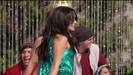 vanessa-hudgens_NET-disneychristmasparade2007-0111