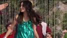 vanessa-hudgens_NET-disneychristmasparade2007-0125