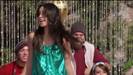 vanessa-hudgens_NET-disneychristmasparade2007-0127