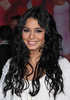 vanessa-anne-hudgens-long-wavy-hairstyle-high-school-musical-3-premiere