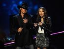 Mily_Cyrus_And_Billy_Ray_Cyrus_Hosts_The_CMT_Awards_0_0_0x0_432x333