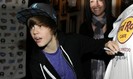 justin-bieber-poze-11-520x309[1]