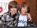 dylan-sprouse-and-cole-sprouse-suite-deck-35SygG