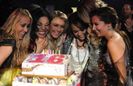Miley-cyrus-birthday-cake03