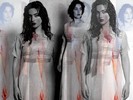 The-swimming-dress-titanic-8635972-800-600