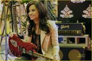 demi-lovato-shop-rock-01