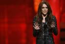 miley-cyrus-dot-com_events-52ndgrammys-presenting-31jan2010-0004