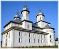 734px-Biserica_Sfantul_Ilie_Bacau_2006