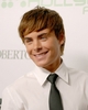 highschoolmusical2-vip-blog-com-72526272171-zac-efron