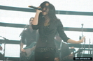 Demi-Lovato-At-Houston-Rodeo-demi-lovato-10859986-400-266