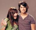 Demi_Lovato_1254691819_3