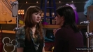 1x01-Sketchy-Beginings-demi-lovato-12499953-624-352