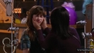 1x01-Sketchy-Beginings-demi-lovato-12500004-624-352