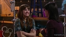 1x01-Sketchy-Beginings-demi-lovato-12500020-624-352