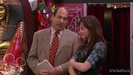 1x01-Sketchy-Beginings-demi-lovato-12501070-624-352
