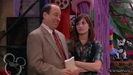 1x01-Sketchy-Beginings-demi-lovato-12501103-624-352
