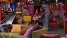 1x01-Sketchy-Beginings-demi-lovato-12501110-624-352