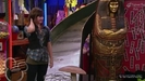 1x01-Sketchy-Beginings-demi-lovato-12502149-624-352