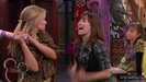1x01-Sketchy-Beginings-demi-lovato-12504372-624-352