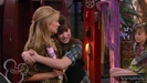 1x01-Sketchy-Beginings-demi-lovato-12504434-624-352