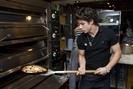 Nick_Jonas_pizza_express