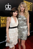 2008+American+Music+Awards+Red+Carpet+Arrivals+v0y4TpZdQ-Wl