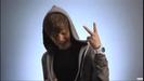 Justin-Bieber-justin-bieber-7968297-1680-945[1]