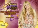Hannah-Montana-forever-golden-outfitt-promotional-photoshoot-wallpapers-by-dj-hannah-montana-1405115