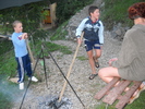 ..fiecare cu ce are si...