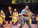 37737-shahid-kapoor-and-rani-mukherjee-dancing