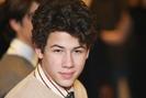 Joe_Jonas_1264192777_3