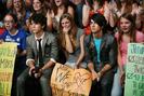Joe_Jonas_1264193042_2