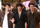 Joe_Jonas_1264192014_2
