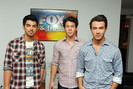 Nick+Jonas+Jonas+Brothers+Visit+FOX+Friends+Li-b7A3-MDMl