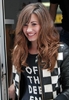demi-lovato-709055l-poza
