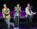 Tour-Mansfield-8-25-the-jonas-brothers-15096398-550-435