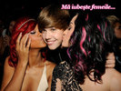 rihanna-katy-perry-justin-bieber-sandwich-03