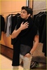 Out-shopping-in-Italy-6-11-09-joe-jonas-8949164-333-500
