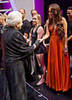 miley-cyrus_COM_MeetingtheQueenofEngland_7Dec2009_09