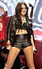 miley-cyrus_COM_PerformingfortheQueenofEngland_7Dec2009_03
