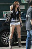miley-cyrus_COM-burbank2009aug26-04