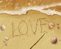 Saint_Valentines_Day_The_inscription_on_the_sand_013492_