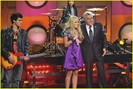 miley-cyrus-jay-leno-remember-hm-08