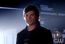Tom-Welling-as-Clark-Kent-on-Smallville