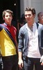 Jonas-Brothers-Buenos-Aires-Boys-nick-jonas-17016223-500-800