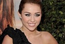 miley-cyrus-isi-perde-virginitatea-pe-marile-ecrane-galerie-foto_5