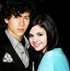 nick-jonas-selena-gomez